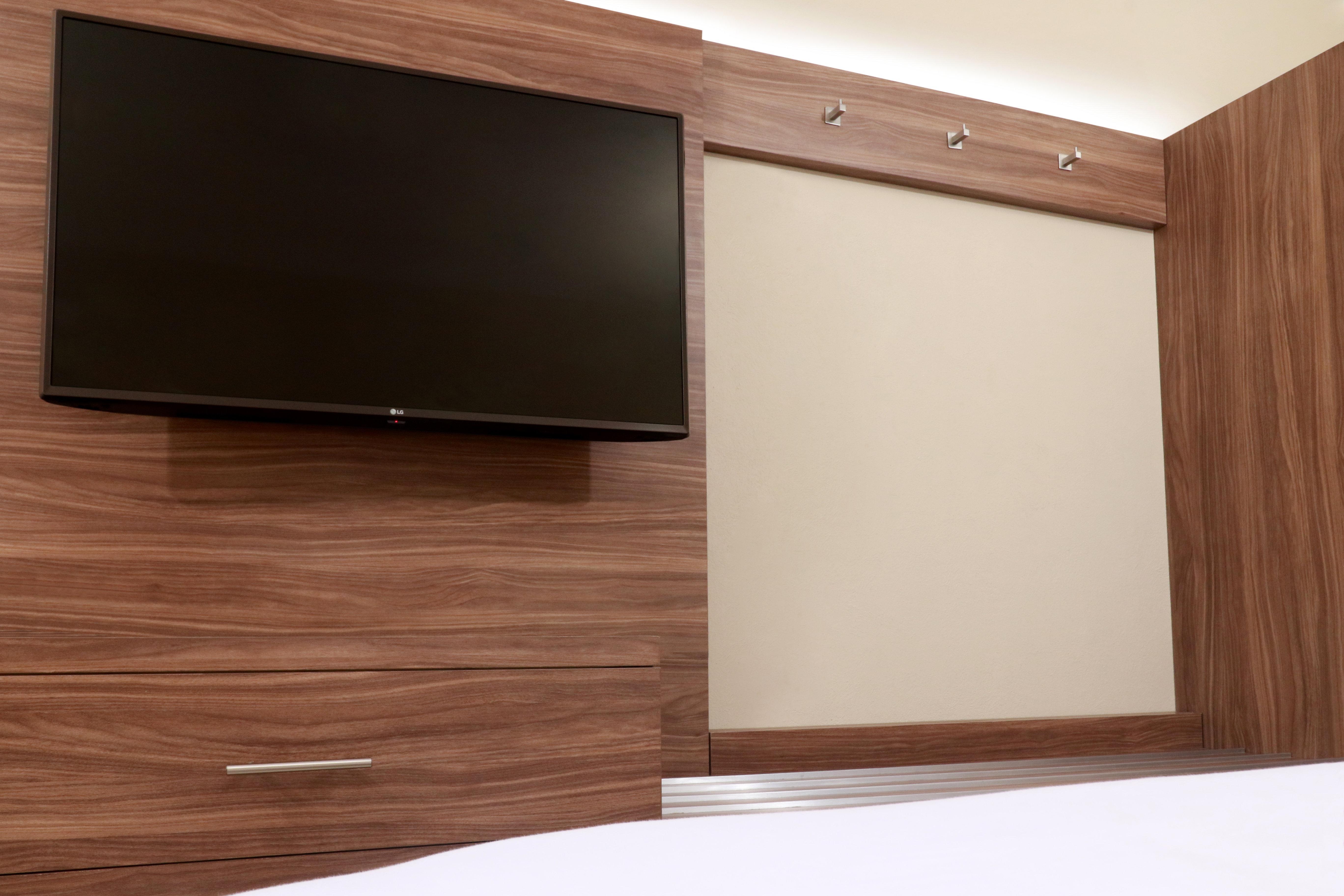 Holiday Inn Express Guadalajara Aeropuerto By Ihg Las Pintas Exteriör bild